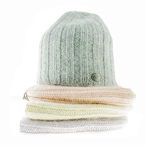 Шапка женская EDENGOLD 40% ангора, 30% шерсть, 30% акрил (Изида) - фото 23752